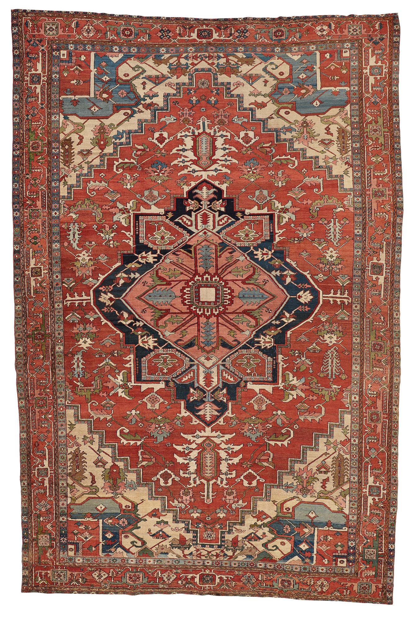 A CARPET, an antique Heriz, ca 479-491 x 310-327 cm.