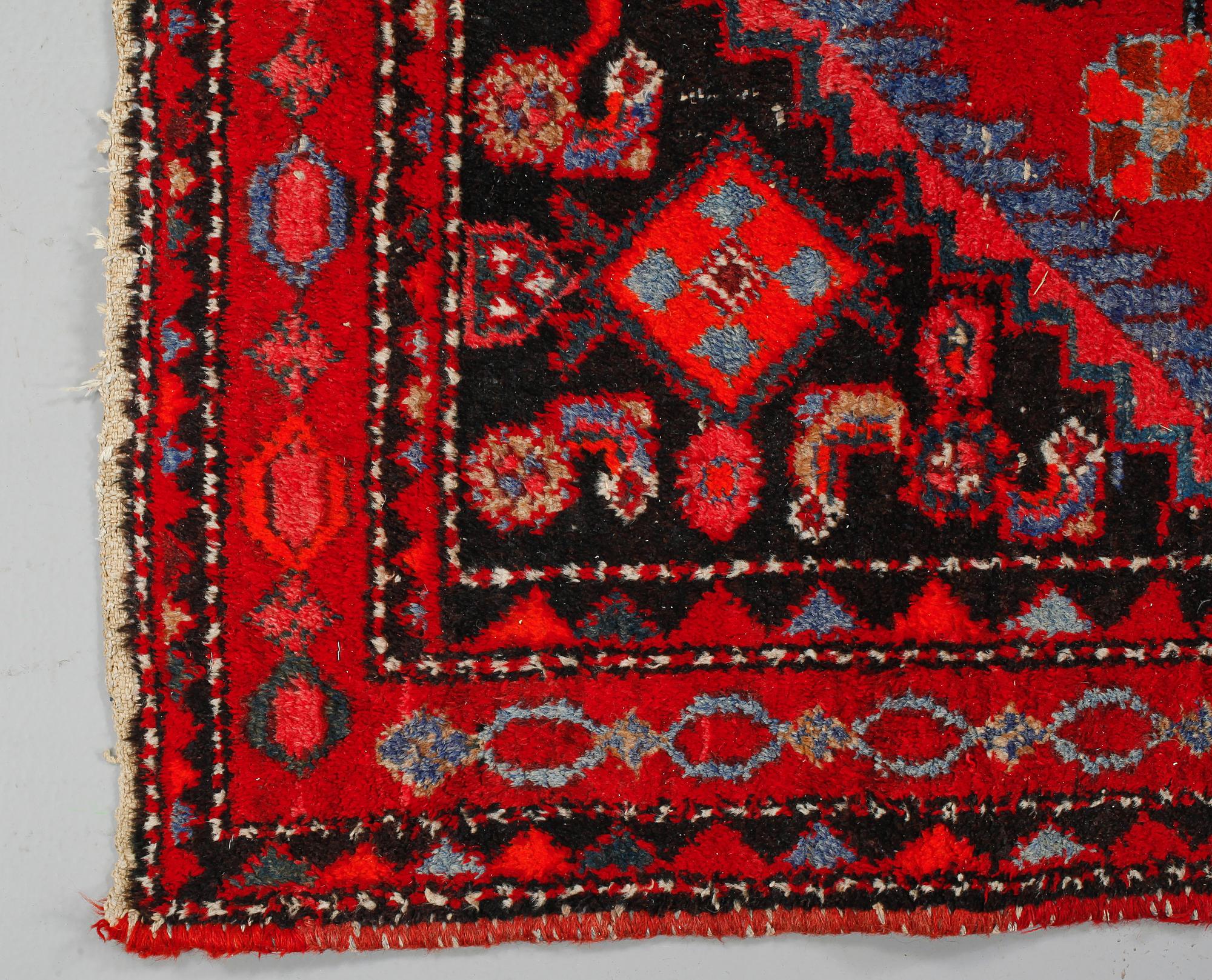 MATTA, Hamadan, old, ca 195 x 125 cm.