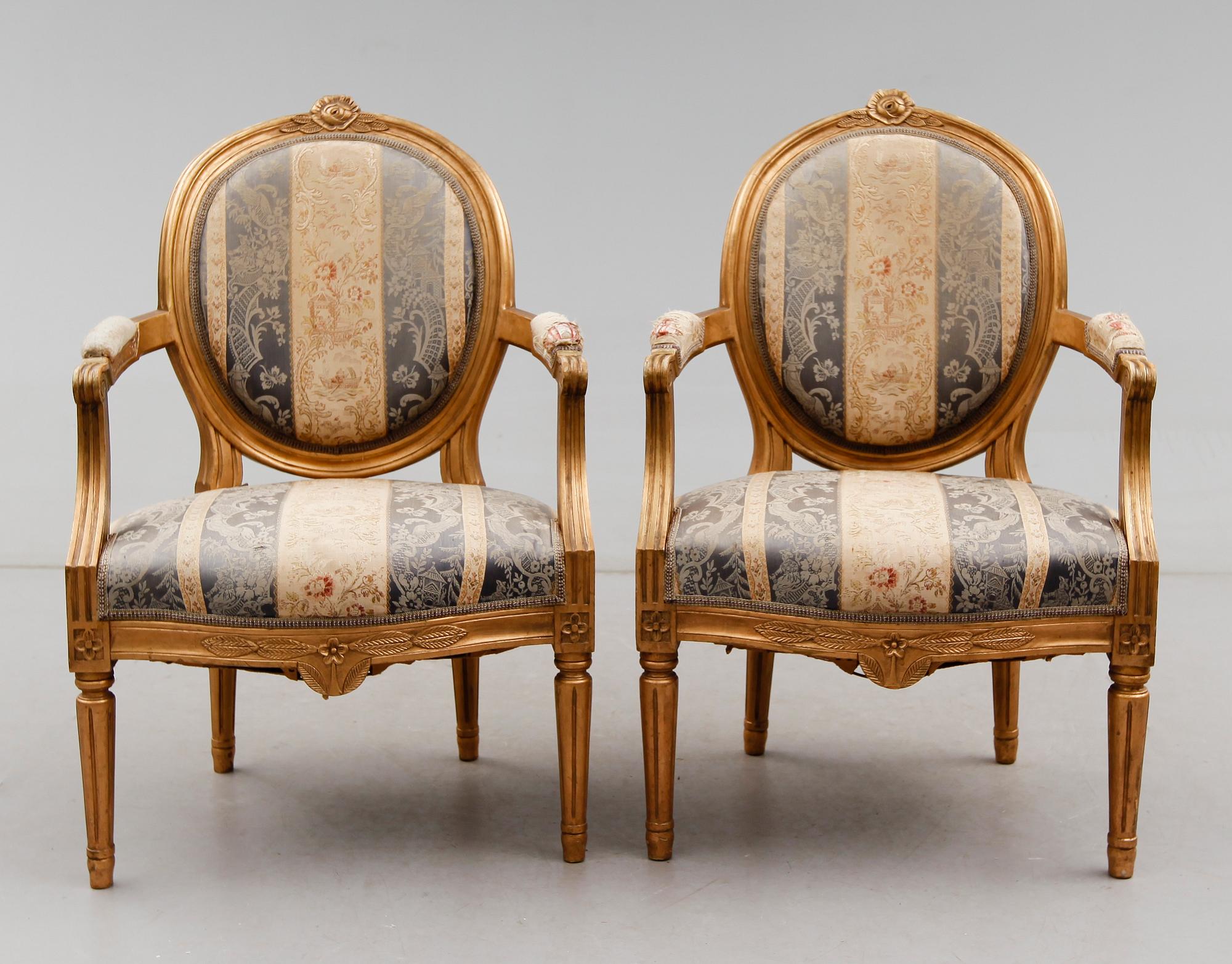 SALONGSGRUPP, 4 delar, gustaviansk stil, 1900-talets början.
