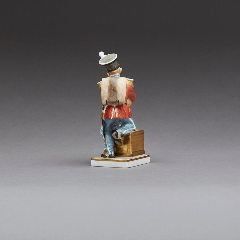 FIGURIN, Royal Copenhagen, "Juliane Marie-porslin", 1900-talets början.