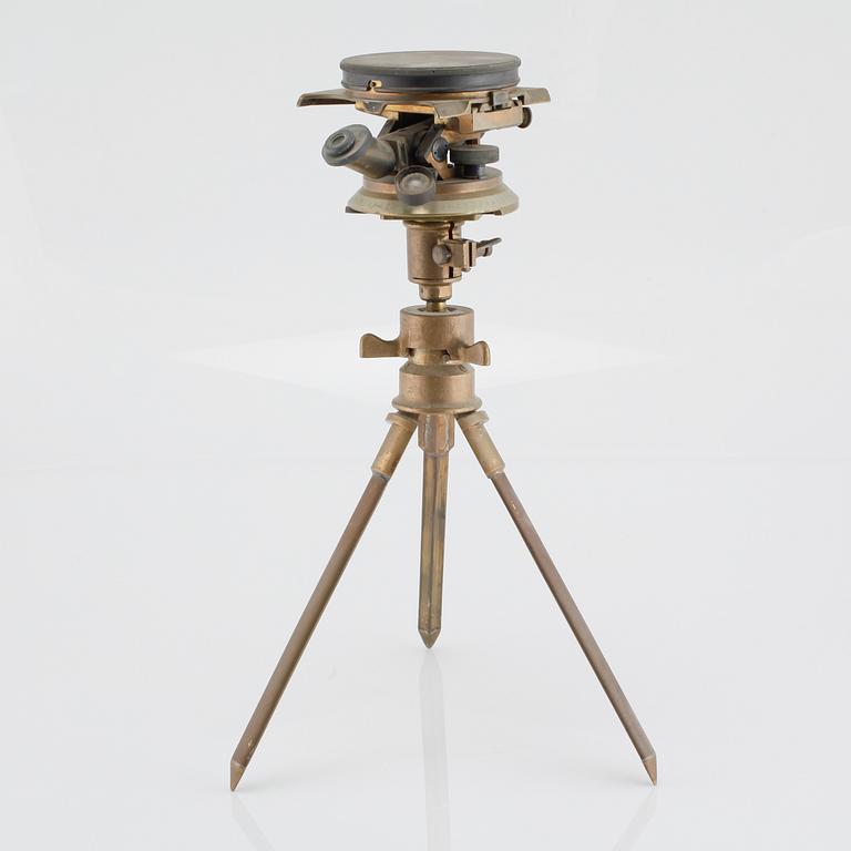 A theodolite by C P Goerz in Berlin, first half of the 20th century.
