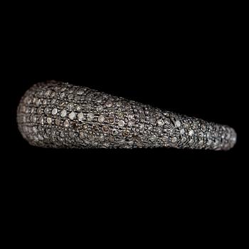 RING, guld/silver, diamanter tot ca 3.20 ct.
