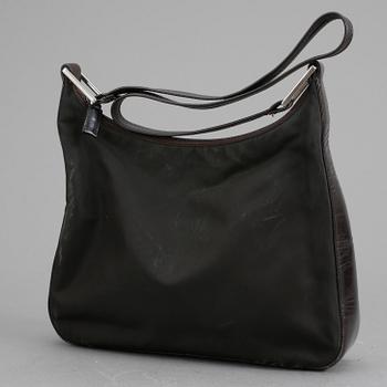VÄSKA, Prada.