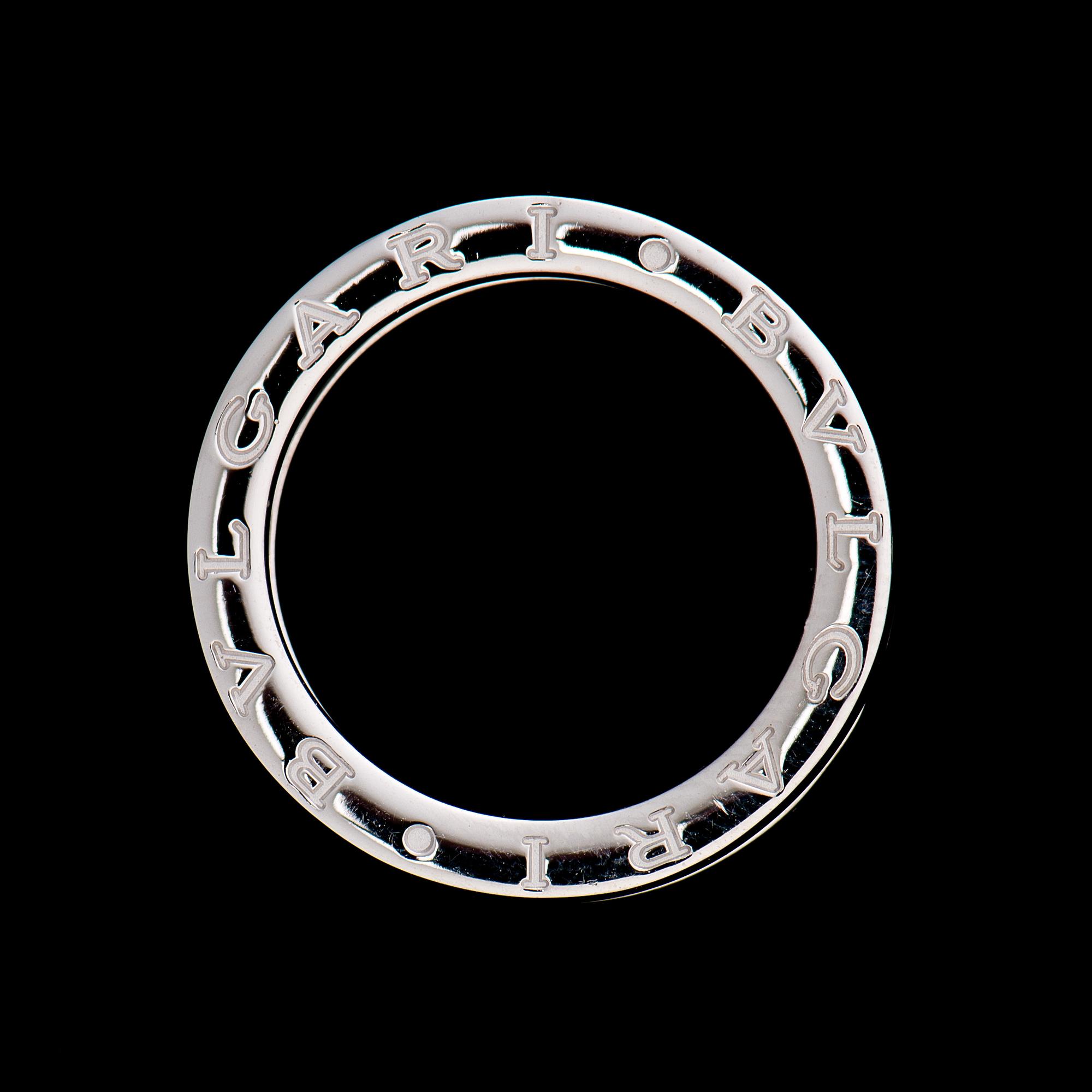 SORMUS, briljanttihiotut timantit, 18K valkokultaa. Bulgari "B.zero1".