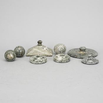 PARTI KOLMÅRDSMARMOR, 8 delar, 18-1900-tal.