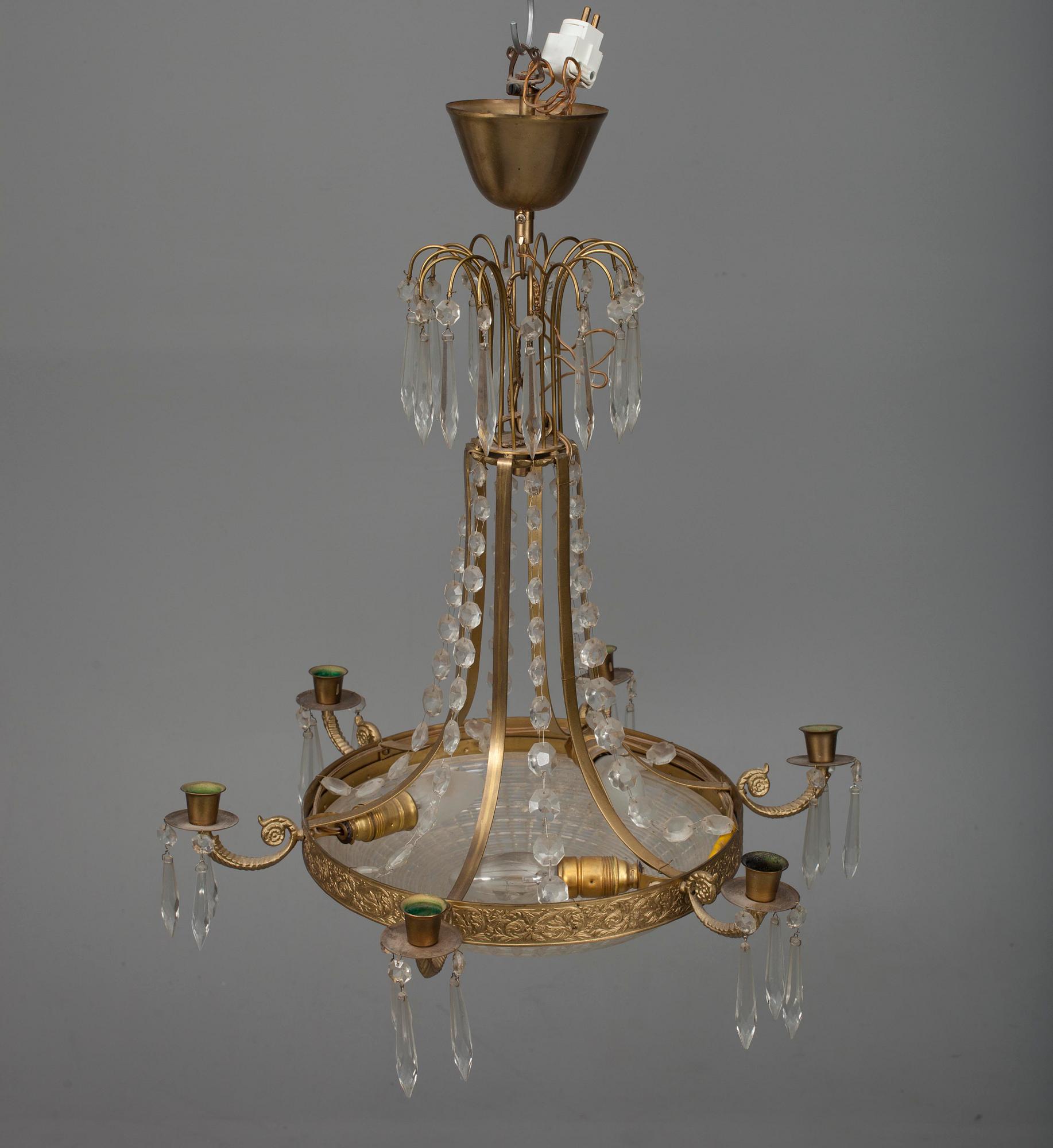 TAKKRONA, Empirestil, 1900-talets senare hälft.