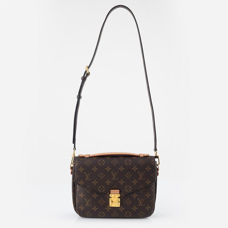 Louis Vuitton, a 'Pochette Metis' handbag with extra shoulder strap, 2020.