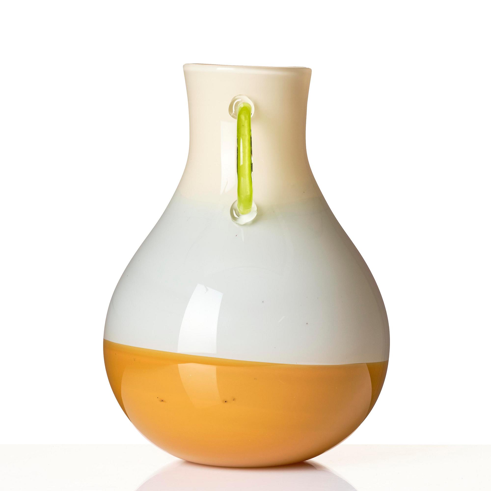 Gunnel Sahlin, urna, glas, Pilchuck Glass School, Seattle, 1995, blåst av Dante Marioni.