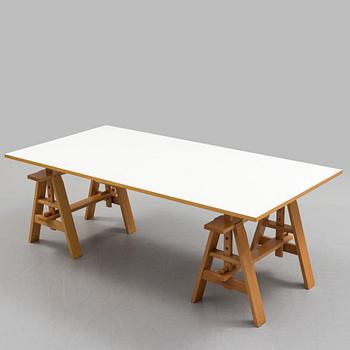 "Leonardo" table designed by Achille Castiglioni for Zanotta, 20th century.