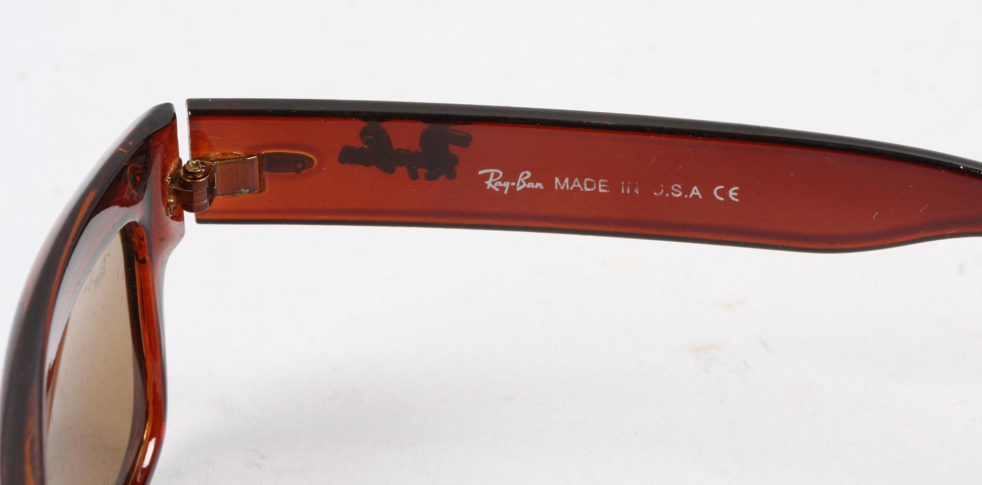 SOLGLASÖGON, Ray Ban, USA.