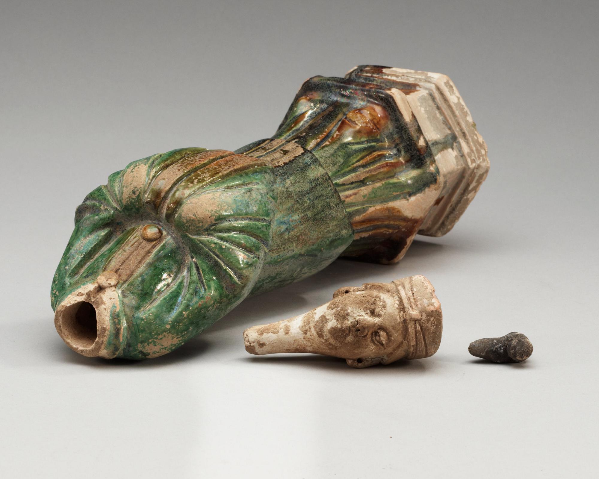 FIGURIN, lergods. Ming dynastin (1368-1644).