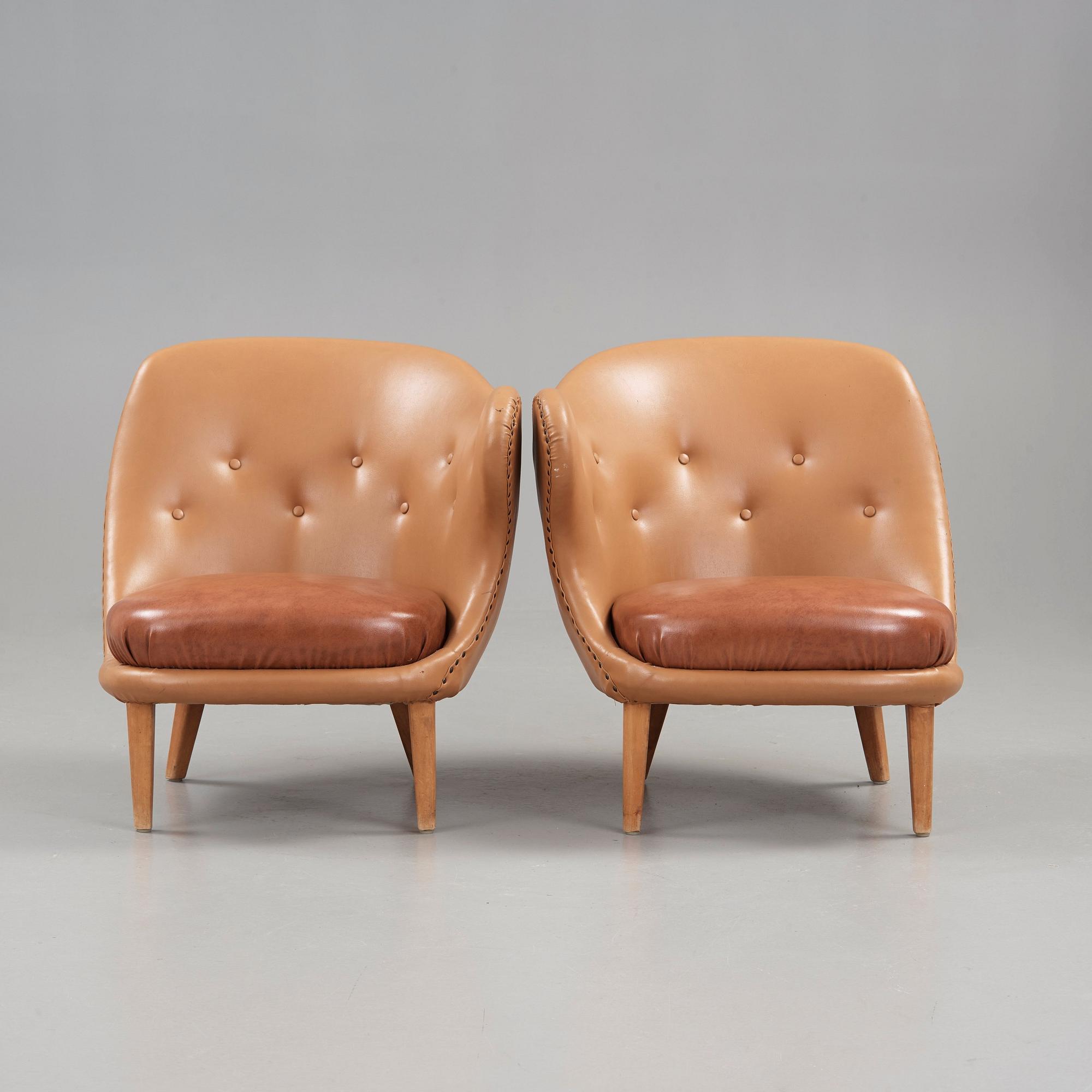 Arne Norell, A pair of Arne Norell 'Tummen/ The Thumb' easy chairs, Gösta Westerbergs Möbler, Stockholm 1950's.