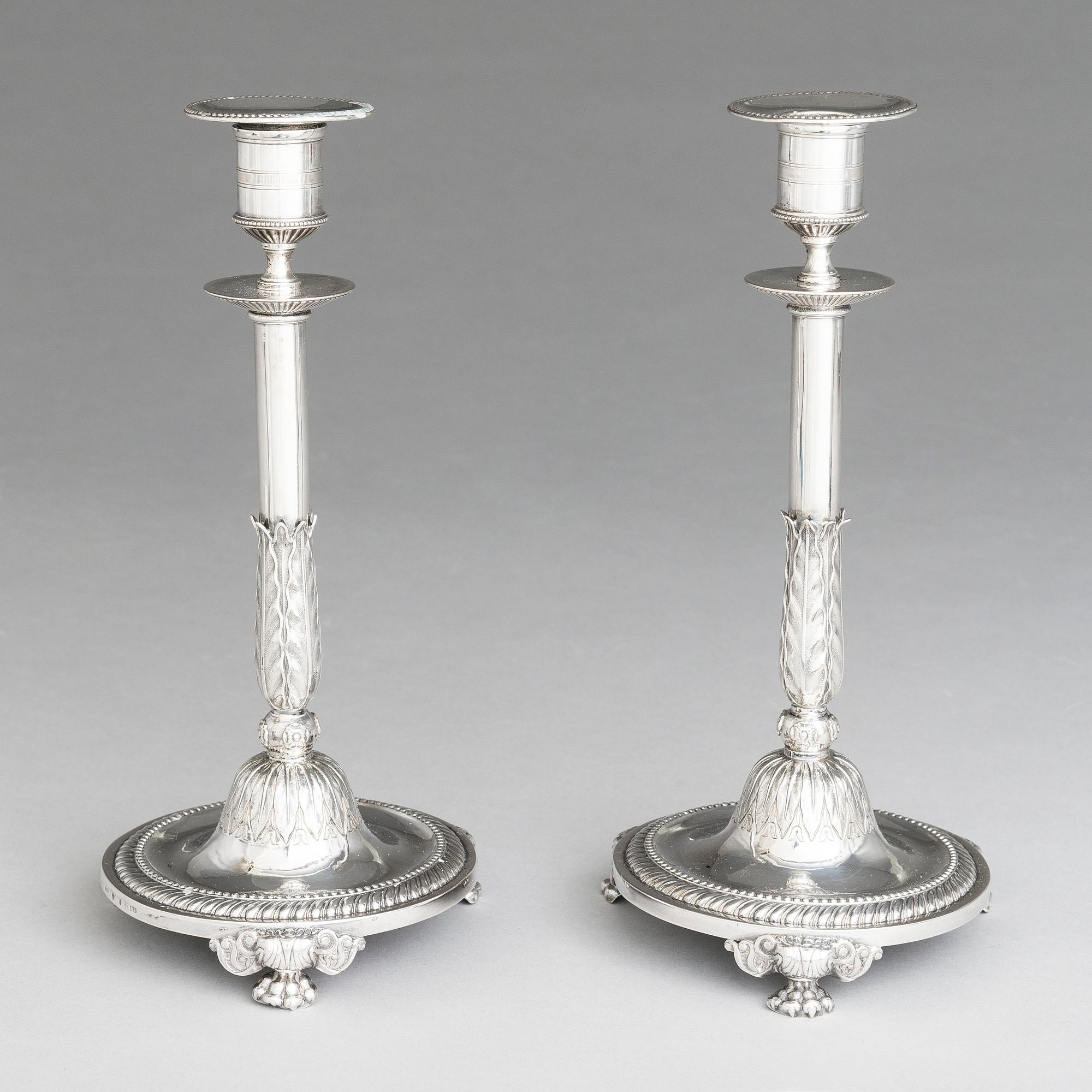 ADOLF ZETHELIUS, LJUSSTAKAR, ett par, silver, empire, Stockholm 1823.