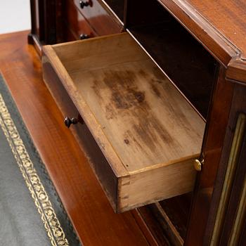 A late Gustavian desk, circa 1800.