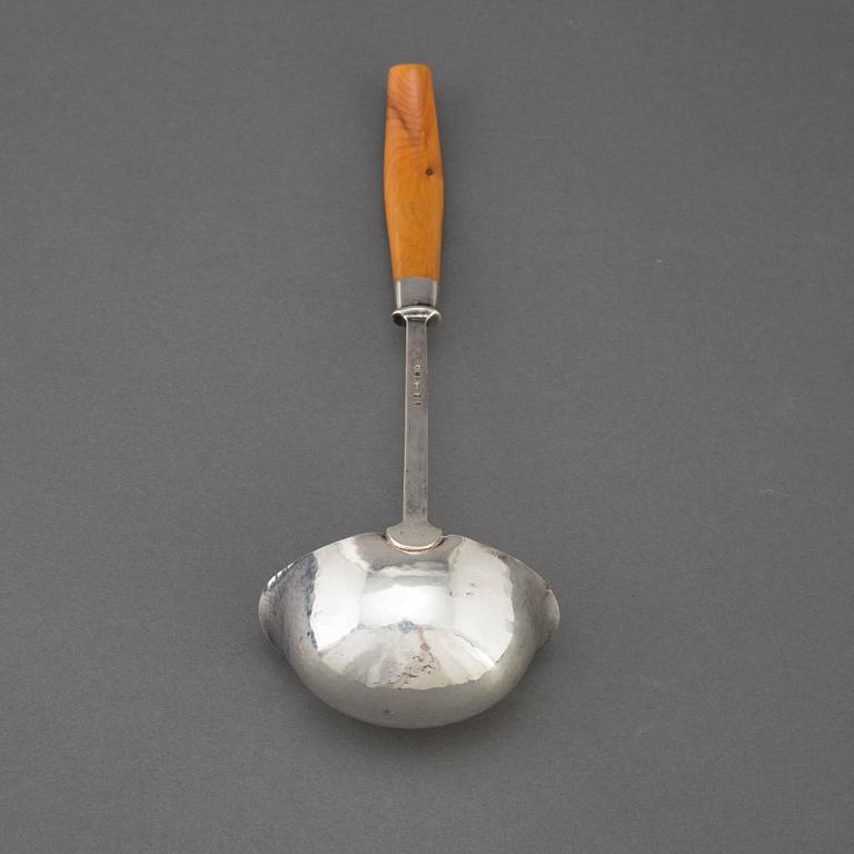 A Sigurd Persson silver soup ladle, Stockholm, 1970.