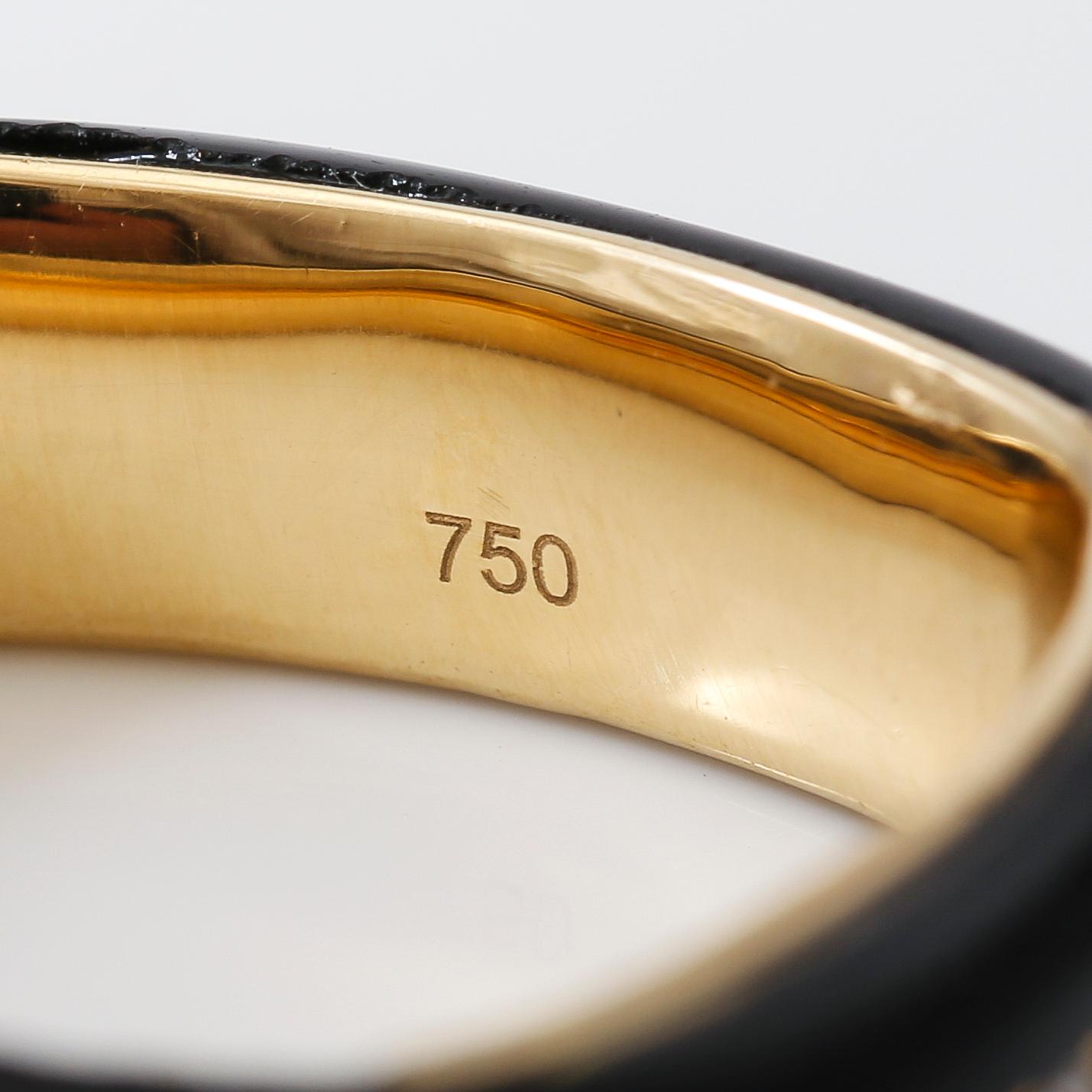 RING, diamanter 0,48 ct samt svart agat.