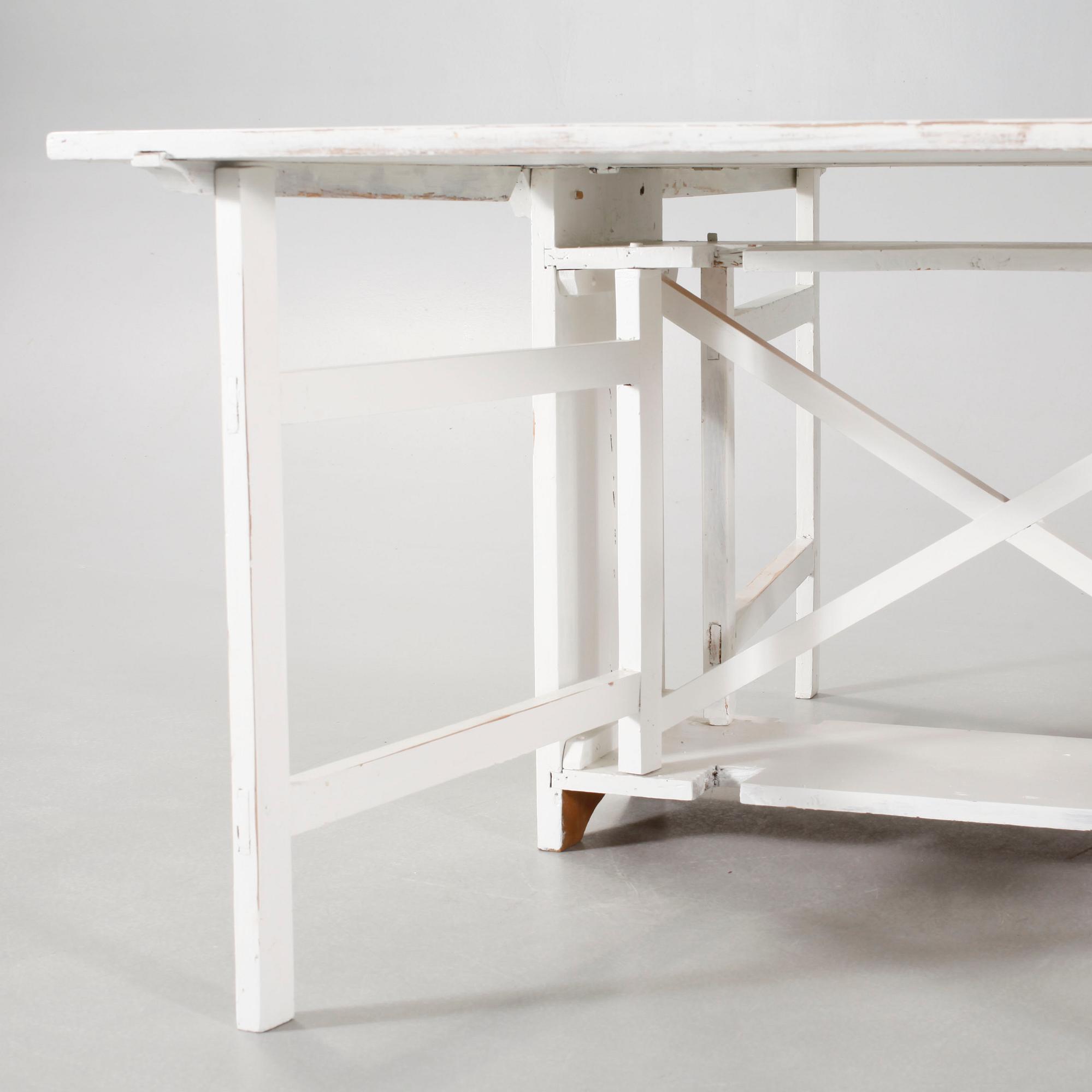 A folding table from the secodn half of the 20th century.