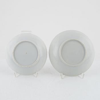 17 export porcelain cups with eight saucers, Qing dynasty, late Qianlong (1736-95).