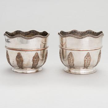A pair of 19th-century English champagne cooler buckets.