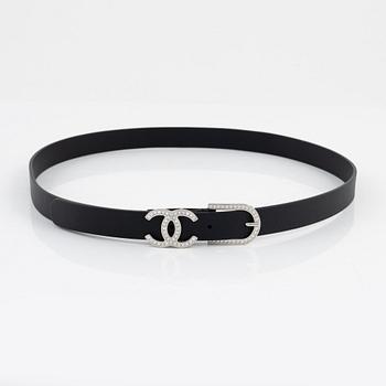 Chanel, skärp, storlek 85.