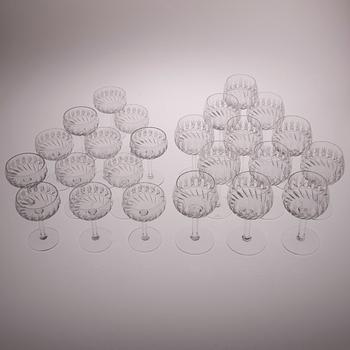 GLASSERVIS, 84 delar, slipad kristall "Leo", Riihimäki/Notsjö, 1900-talets andra.