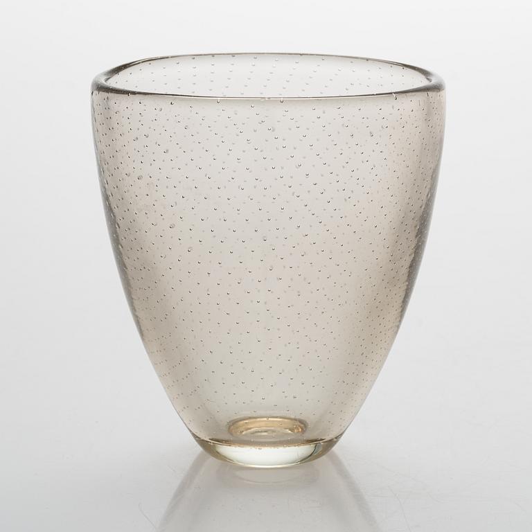 Gunnel Nyman, Glass vase, signed G. Nyman Notsjö 1947.