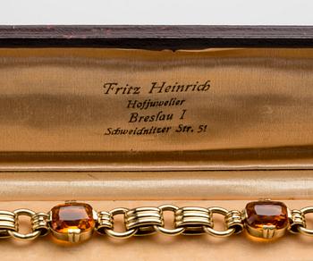 ARMBAND, 14 K guld med citriner, ca 9.00 ct. Vikt ca 16 g.