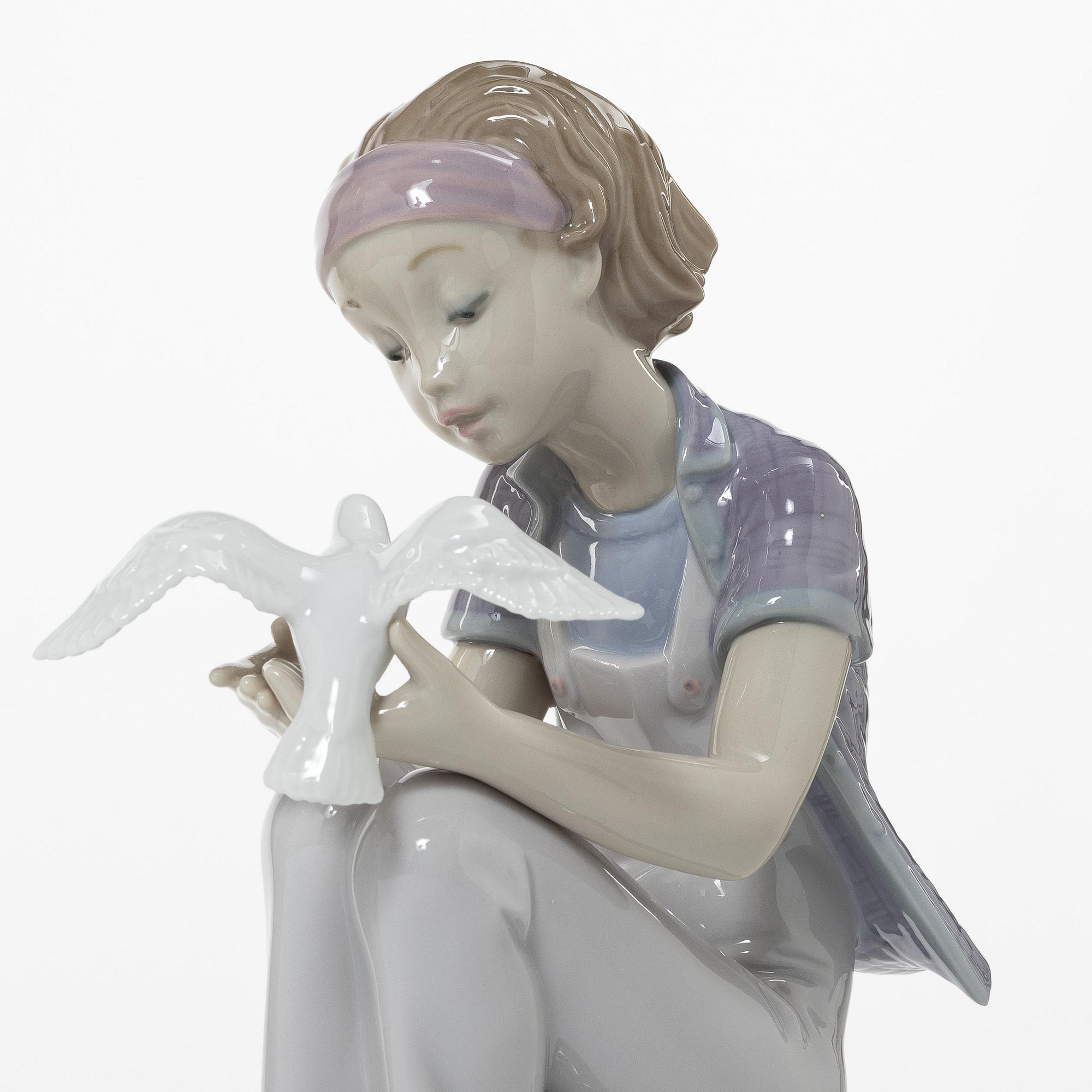 Lladró, figurines, 5 pcs, "Flowers for goddess", "Clumsy me", "Playing with doves", "Blissful youth", "Garden of Athens".
