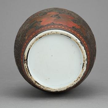 VAS, porslin och cloisonné, Japan, omkring 1900.