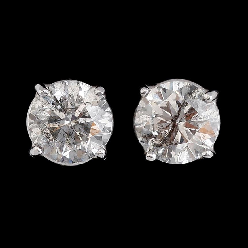 ÖRHÄNGEN, 1 par, 18 k vitguld, briljantslipade diamanter tot ca 2.02 ct.