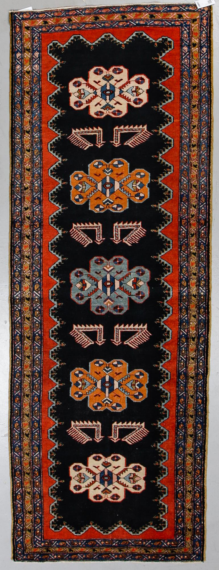Matta, semiantik/Old, Meshkin/Azerbajdzjan, ca 317 x 114 cm.