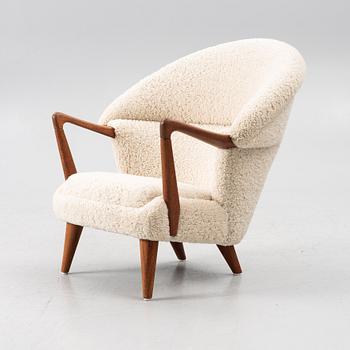 Fredrik A. Kayser, a model 2222 easy chair, for Rastad & Relling, manufactured by Hjelm & Årn.
