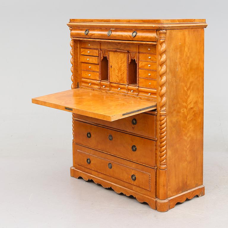 CHIFFONJÉ, 1800-talets mitt.