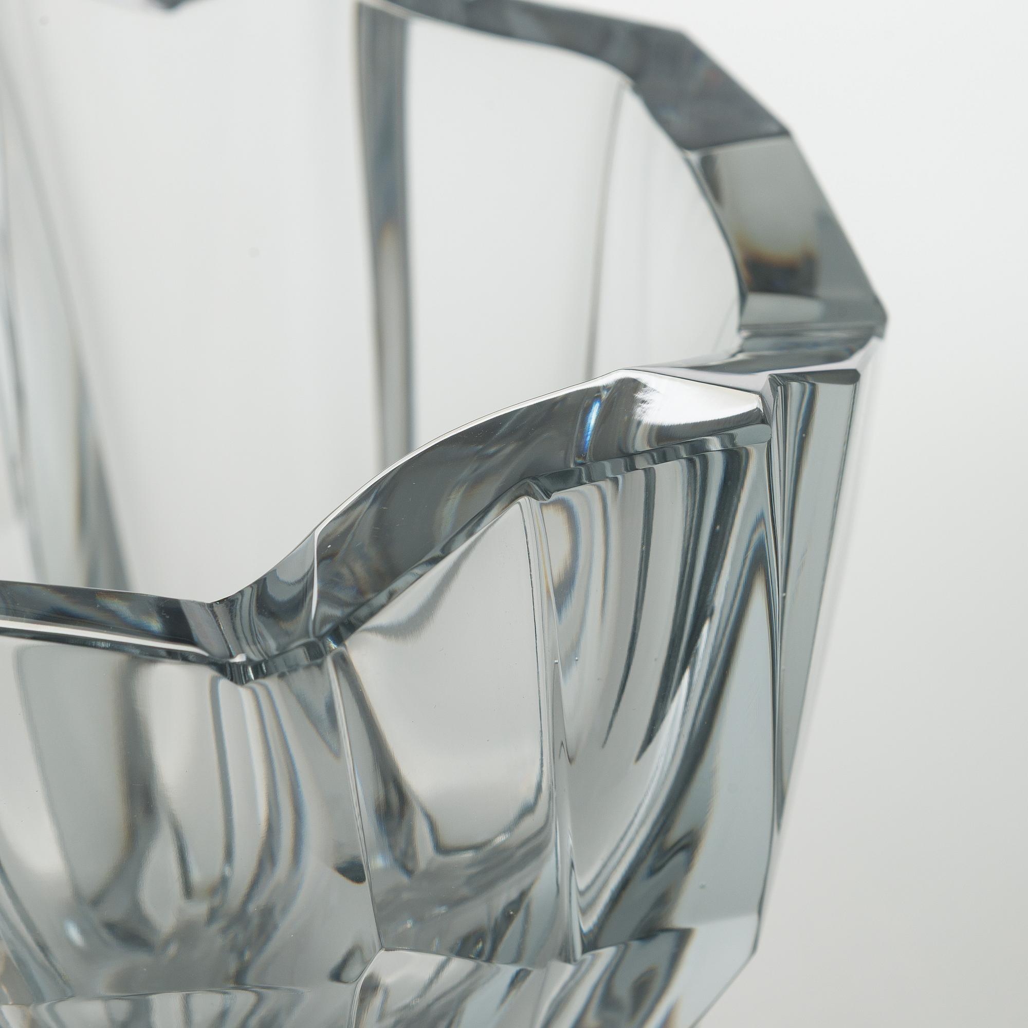Tapio Wirkkala, vas, "Isberg", signerad Tapio Wirkkala 3825.