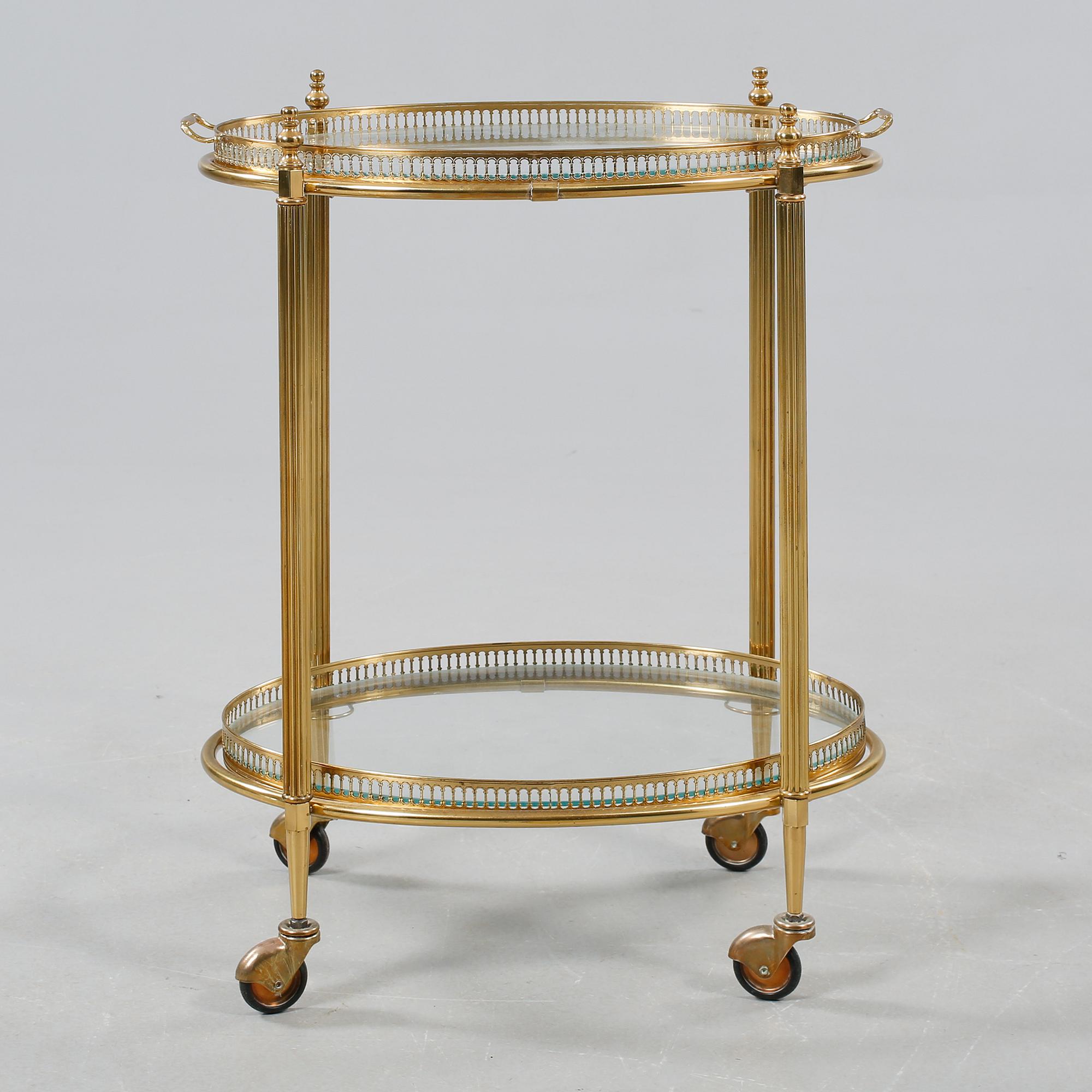 SERVERINGSVAGN, 1900-talets fjärde kvartal.