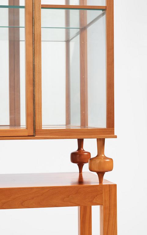 Josef Frank, a mahogany showcase cabinet model "2077", Firma Svenskt Tenn, Sweden.