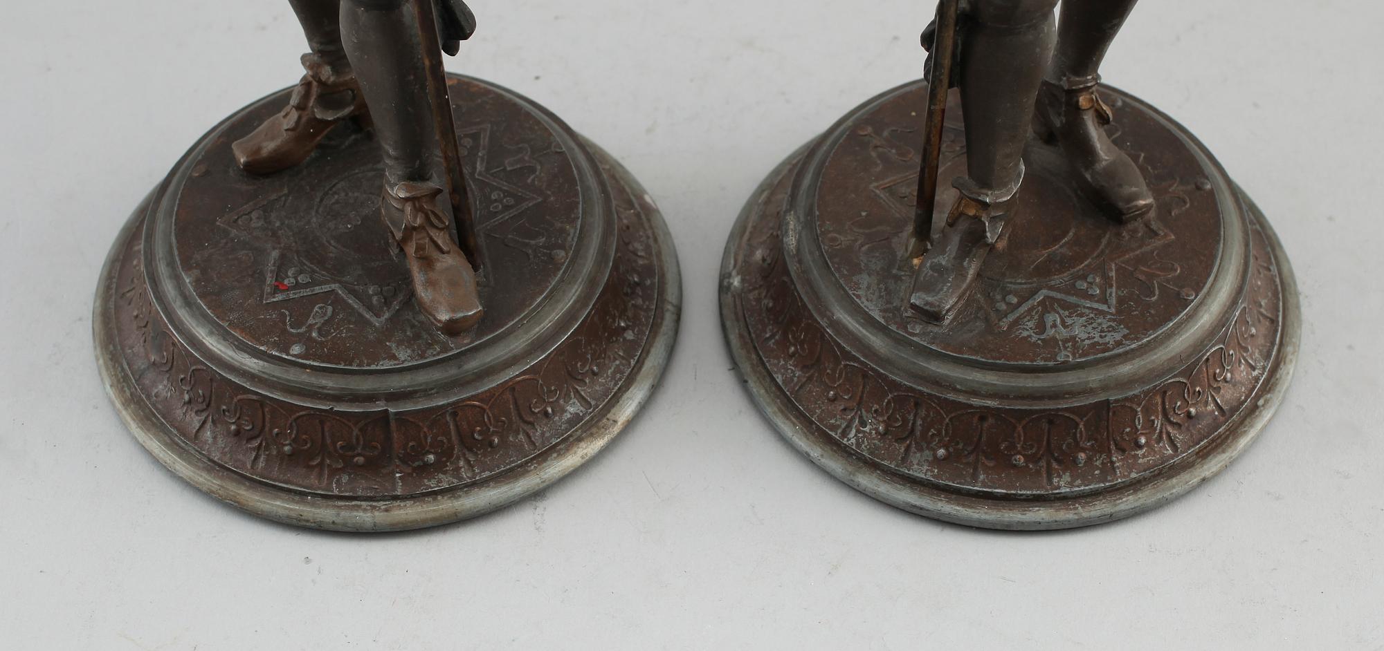 LJUSSTAKAR, 1 par, patinerad metall, 1800-talets andra hälft.