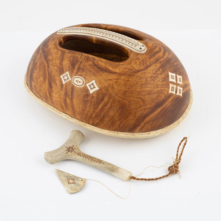 Lars Levi Sunna, A birch cermonial drum, dated -78.