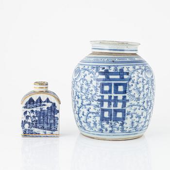 SEven pieces of blue and white porcelain, China, Qing dynasty, 18th-19th century.