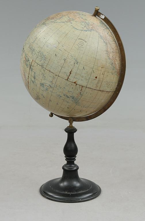 JORDGLOB, golvmodell, Arvid Kempe, Wahlström & Widstrand 1909. Höjd ca 96 cm.