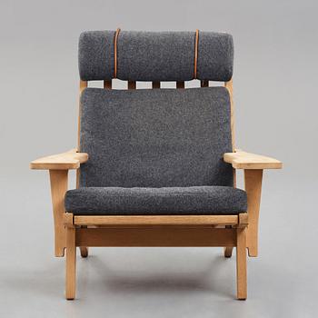 HANS J WEGNER, fåtölj, "GE375", Getama, Danmark, 1970-tal.