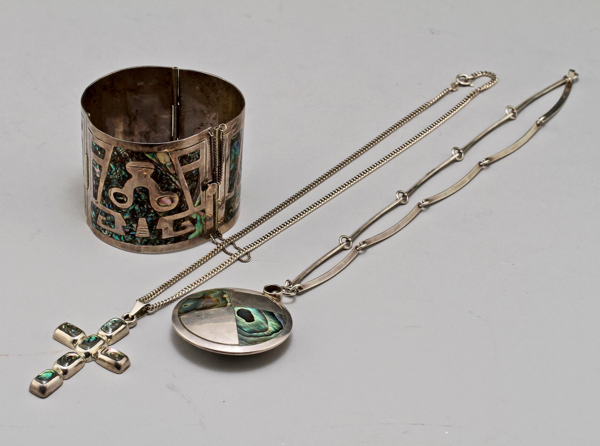 PARTI SMYCKE, 3 del, silver samt pärlemor, Mexiko, 1900-tal. Tot vikt 133 g.