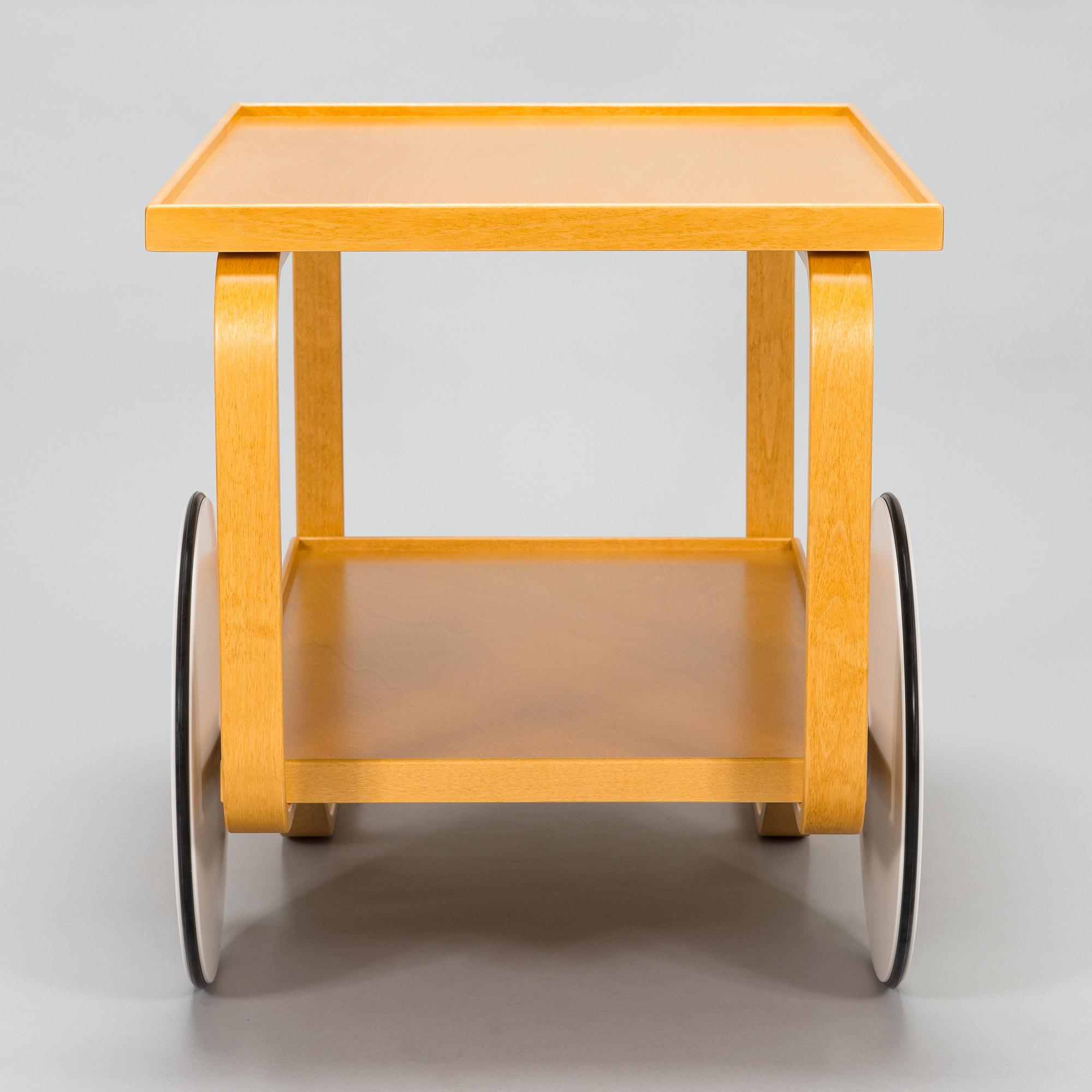 Alvar Aalto, serveringsvagn, modell 901 Honey Special Edition 2021.