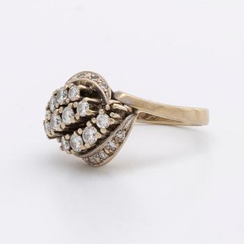 RING 18K vitguld m briljanter och diamanter 8/8 0,82 ct enligt gravyr.