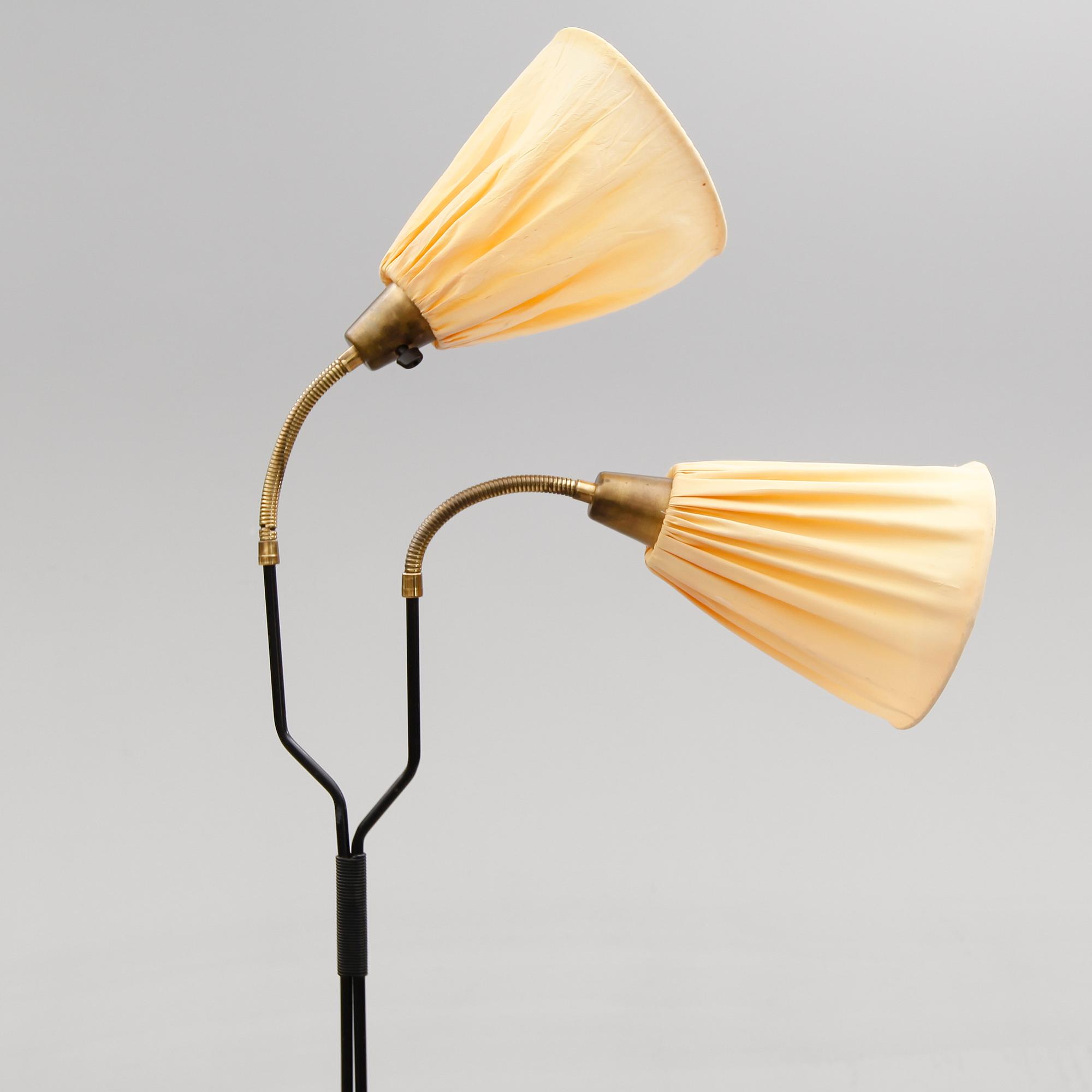 GOLVLAMPA, 1900-talets mitt.