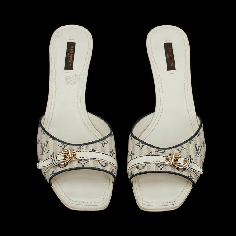 SKOR, sandaletter, Louis Vuitton.