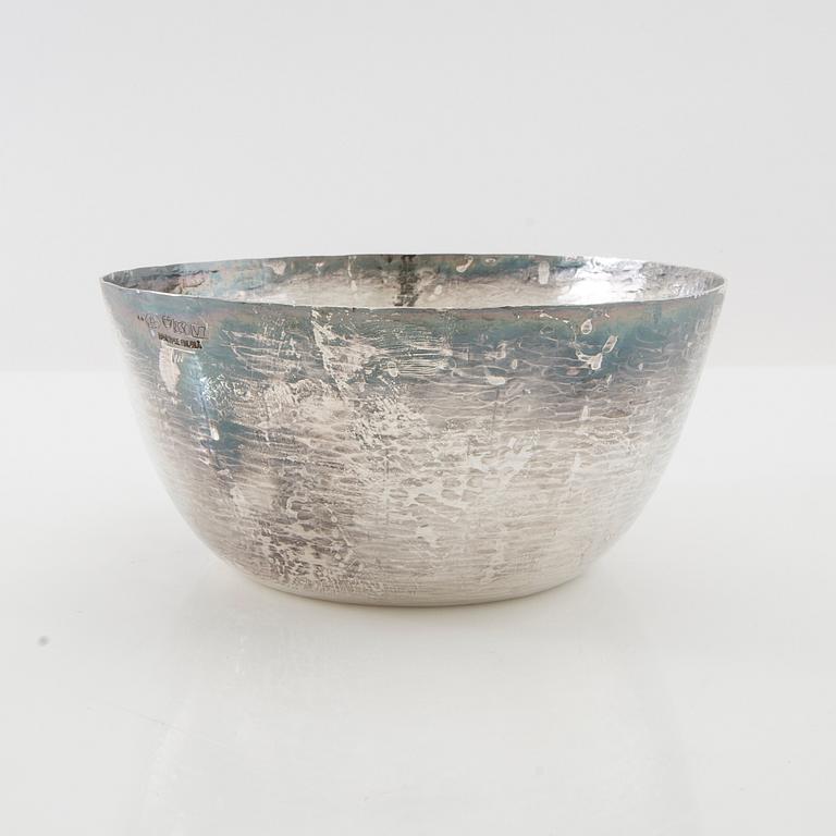 Tapio Wirkkala, silver bowl model TW 243, Kultakeskus, Hämeenlinna 1974.