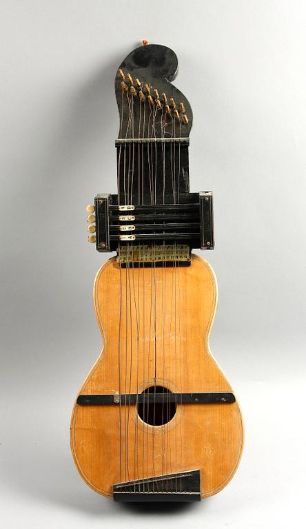 STRÄNGINSTRUMENT, 1900-tal.