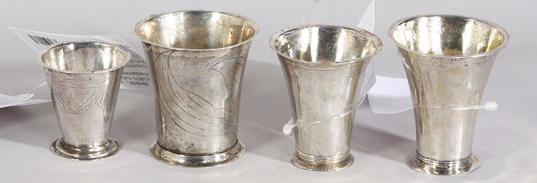 BÄGARE, 4 st. Silver 1700/1800-tal. Bl a PF Moldenhaver, Stockholm 1756.