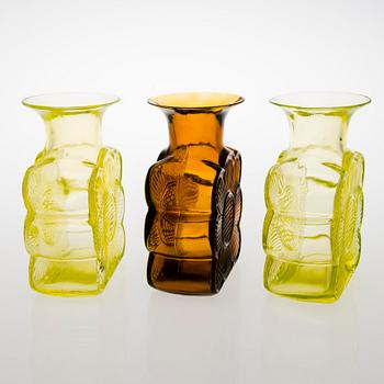 TAMARA ALADIN, A set of three 'Amuletti' glass vases, 1731, Riihimäen Lasi, 1971-1975.